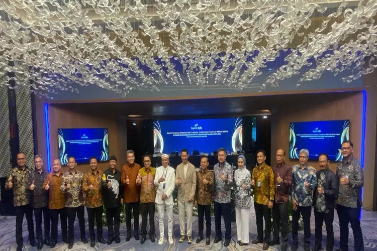 Jajaran Komisaris dan Direksi Bank BJB yang baru
