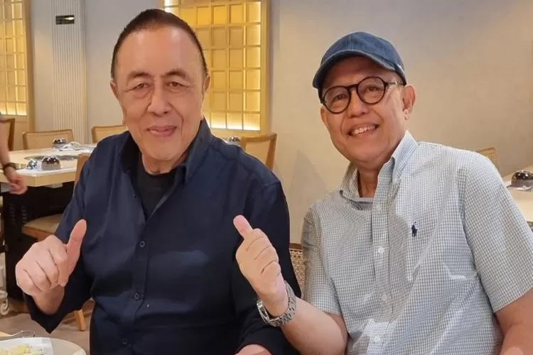 Ketua Dewan Penasihat PWI Jaya, Benny Joewono (kiri)