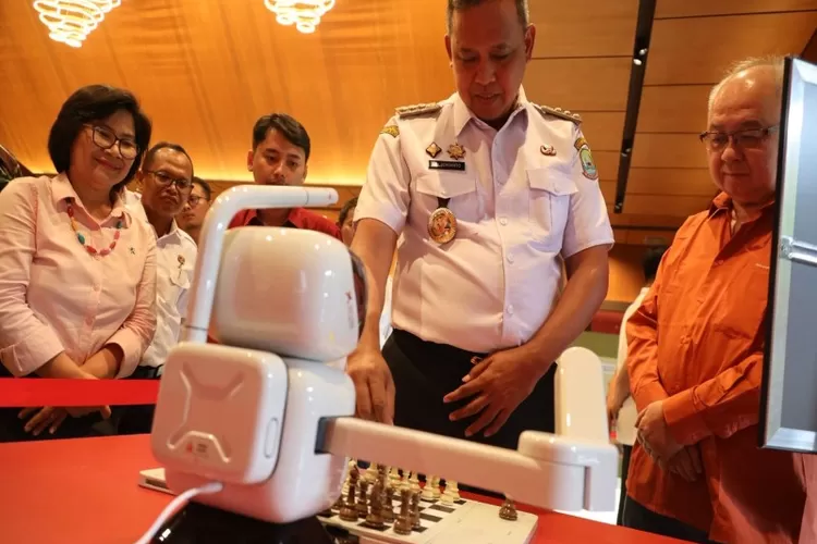 Wali Kota Bekasi Tri Adhianto