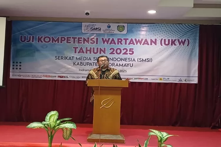 Ketua Umum SMSI Pusat, Firdaus pada penutupan UKW SMSI di Grand Trisula Hotel, Kabupaten Indramayu