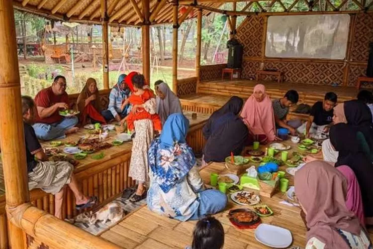 Wisata Kuliner Di Cikampek Yang Belum Banyak Orang Tahu (www.saungkahuripan.com)