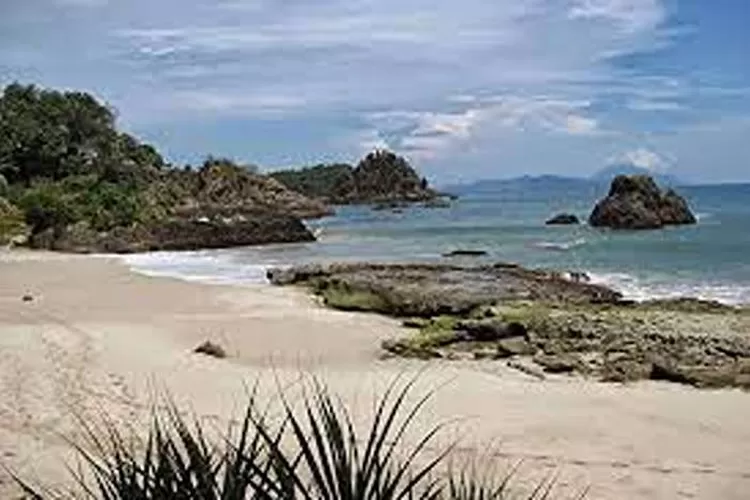 Rekomendasi Wisata Pantai Maron Dengan Keindahan Alam Di Semarang  (Isti)