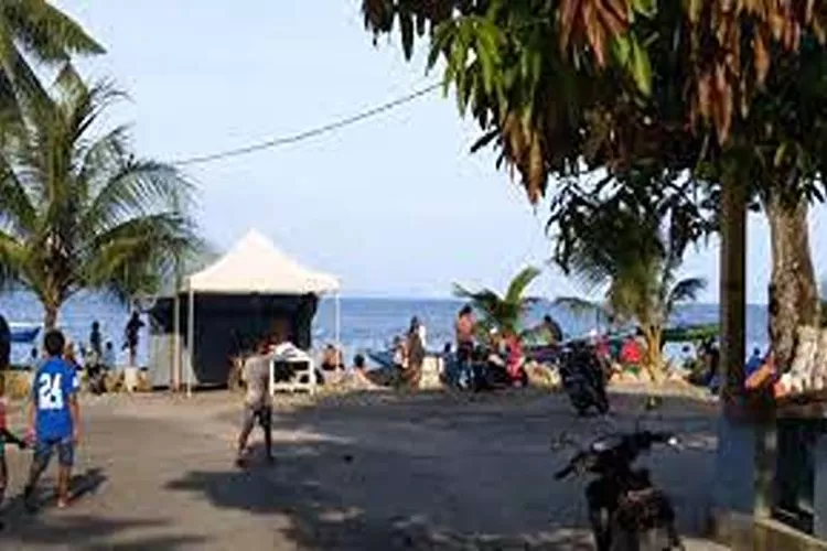 Pantai Hunilai, Wisata Alam Eksotis Di Ambon  (Isti)