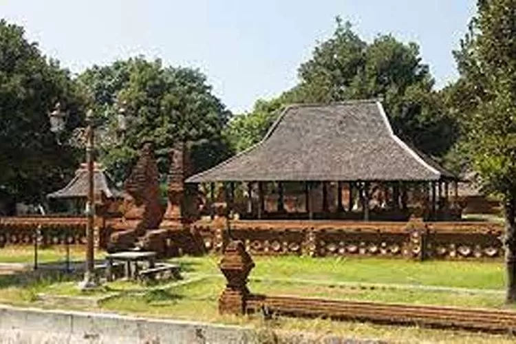 Keraton Kacirebonan, Wisata Bersejarah Di Kota Cirebon  (Isti)