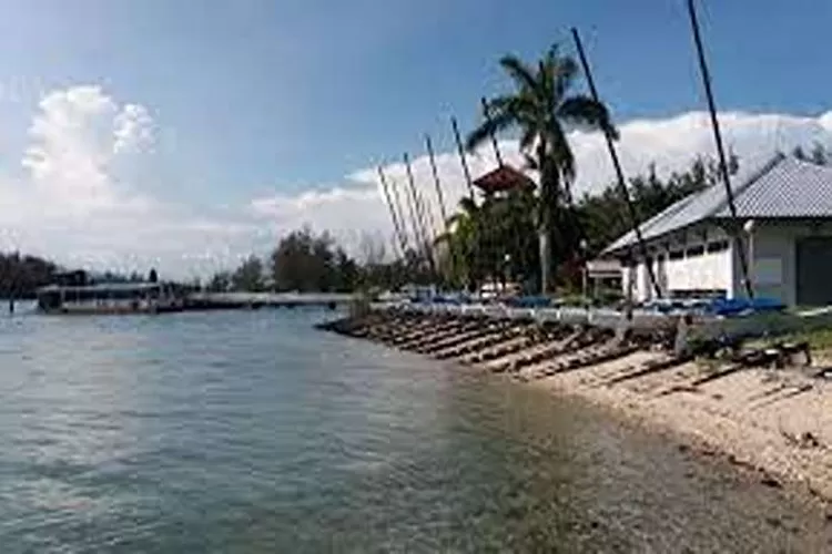Pantai Marina Bontang, Wisata Alam Yang Menarik Dikunjungi  (Isti)
