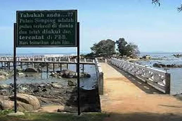 Pulau Simping, Destinasi Wisata Pulau Terkecil Di Singkawang  (Isti)