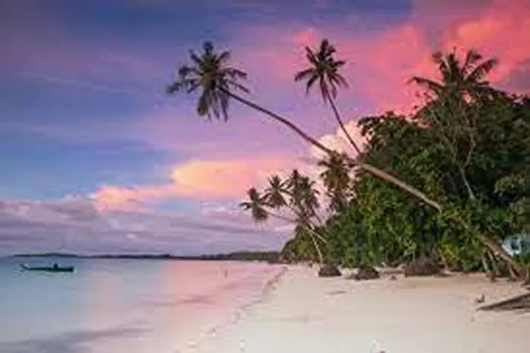 Pesona Wisata Pantai Ngurbloat Di Maluku Yang Menarik Untuk Dikunjungi  (Isti)