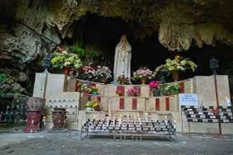Goa Maria Lawangsih Di Kulonprogo Destinasi Wisata Religi  (Isti)
