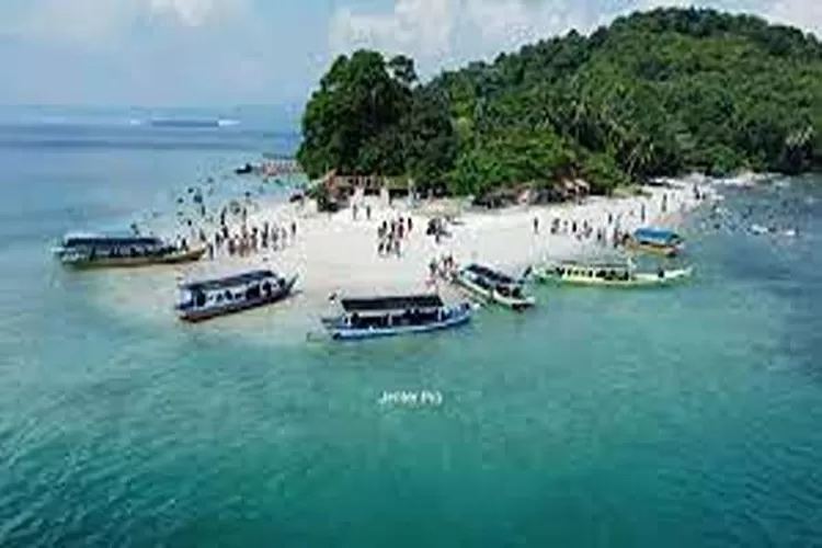 Rekomendasi Wisata Pulau Tangkil Di Lampung Yang Lagi Hits dan Populer  (Isti)