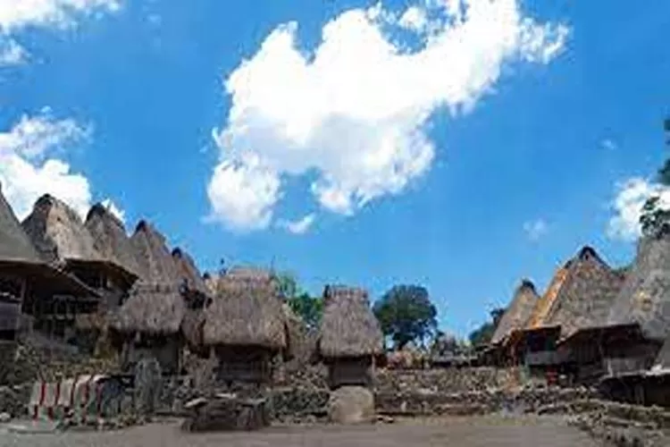 Kampung Adat Bena, Wisata Kuno Di Ngada, Nusa Tenggara Timur  (Isti)