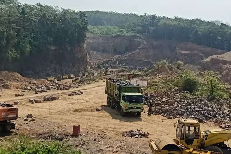 Banyak Perusahaan Tambang Di Pandeglang Nunggak Pajak Minerba, Pemkab ...