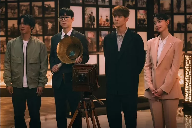 The Midnight Studio Episode 3 (Instagram @channel.ena.d)