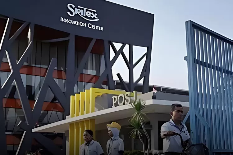 PHK besar-besaran di PT Sritex memberi dampak bagi lebih dari 10.000 karyawan. Pemerintah dan Disnakertrans Jawa Tengah siap bantu mereka dengan peluang kerja bar (Instagram/@muslimvox)