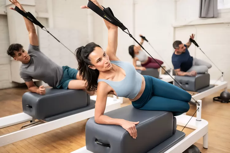 Ilustrasi olahraga pilates. (pilates.com)