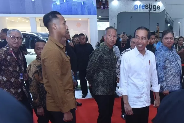 Presiden Jokowi Membuka Pameran IIMS 2024, Pertamina Tampilkan Inovasi ...