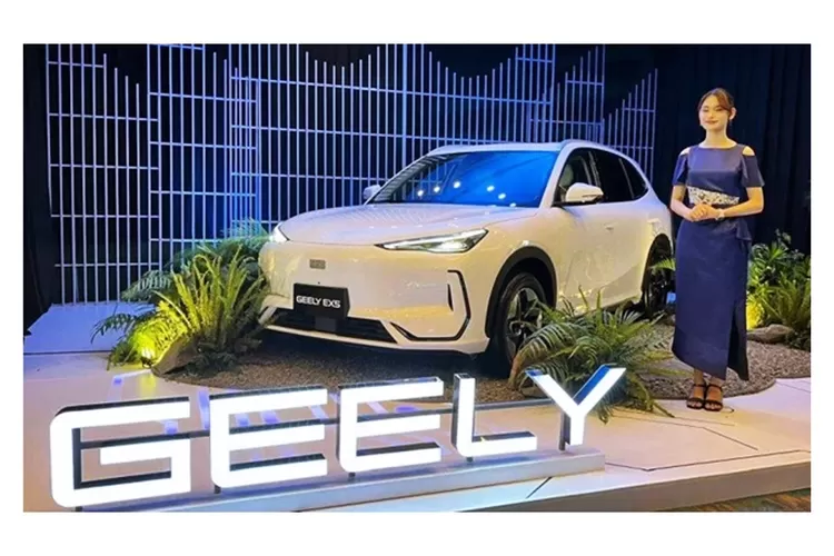 Mobil Listrik Geely EX5. Geely EX5 raih 1.000 pesanan dalam sebulan. Pabrik Purwakarta siap dongkrak produksi mobil listrik dan dukung transisi energi Indonesia. (Istimewa)