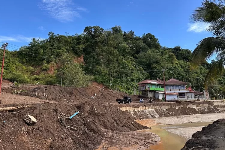 BRI lakukan 40 aksi tanggap darurat dan siapkan renovasi sekolah hingga puskesmas untuk pemulihan pascabencana Sumatera. (Dok. Humas PU)