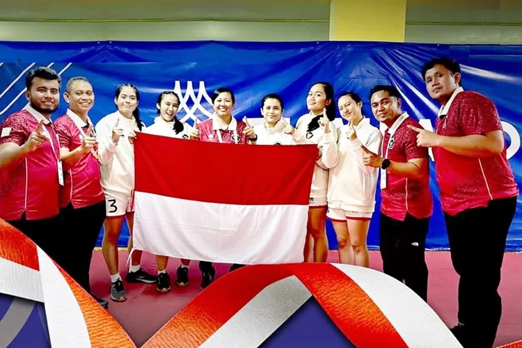 Kontingen Indonesia berhasil menembus target 80 medali emas SEA Games 2025 berkat kemenangan dramatis cabang kabaddi putri atas Malaysia. (X/Kemenpora)