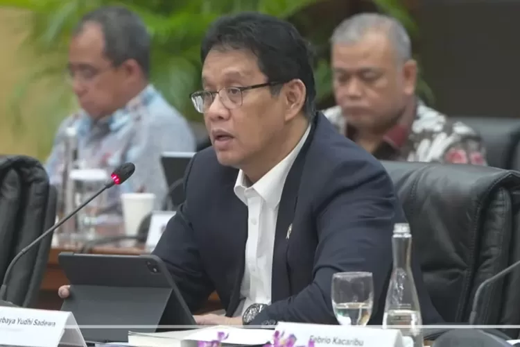 Menkeu Purbaya Yudhi Sadewa menyoroti temuan pajak terkait polemik impor baju bekas. (Dok Kemenkeu)
