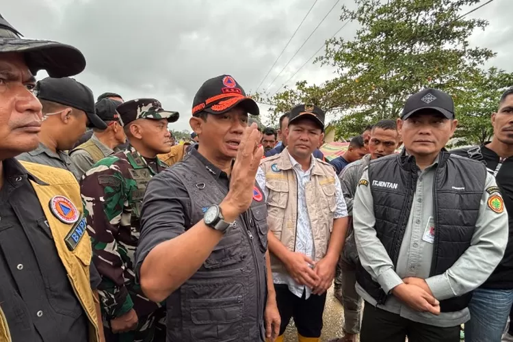 Kepala BNPB, Letjen TNI Suharyanto mengungkapkan komitmen kuat pemerintah pusat dalam menangani banjir bandang di Aceh Utara. (Dok. BNPB)