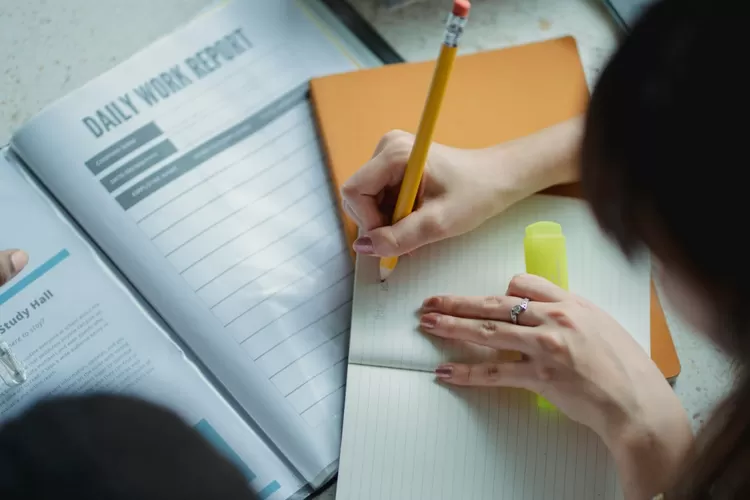 TERBARU Kunci Jawaban Dan Latihan Soal Ulangan Sejarah Indonesia SMA ...