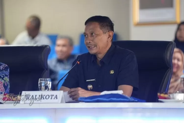 Wali Kota Malang, Wahyu Hidayat ungkap Kepala DLH telah dinonaktifkan akibat poligami tanpa izin. (Foto: malangkota.go.id)