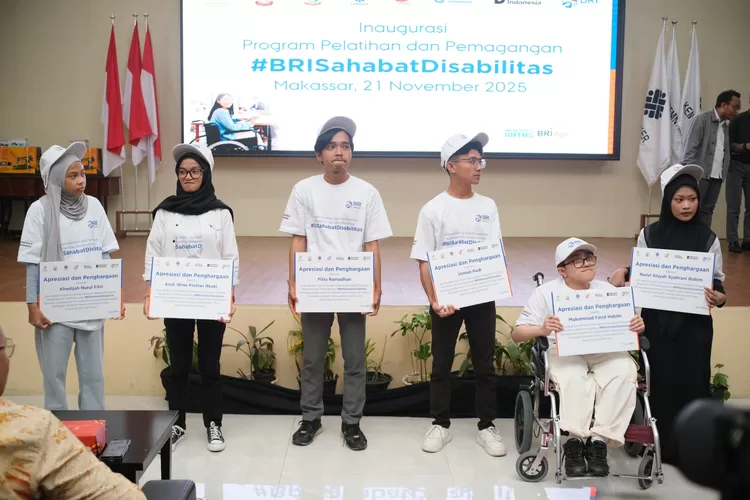 Peserta Program BRI Sahabat Disabilitas mengikuti sesi pelatihan di Makassar. (Foto: Dok. BRI)