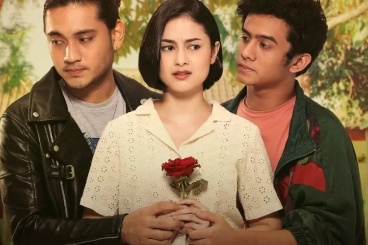 Cuplikan cinta segitiga yang dialami Yura, Christian, dan Oka pada film Tersanjung The Movie (Devira Shifawati Suherman)