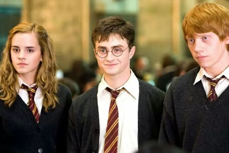 Urutan dan Sinopsis Serial Terkenal Harry Potter Tayang di Netflix