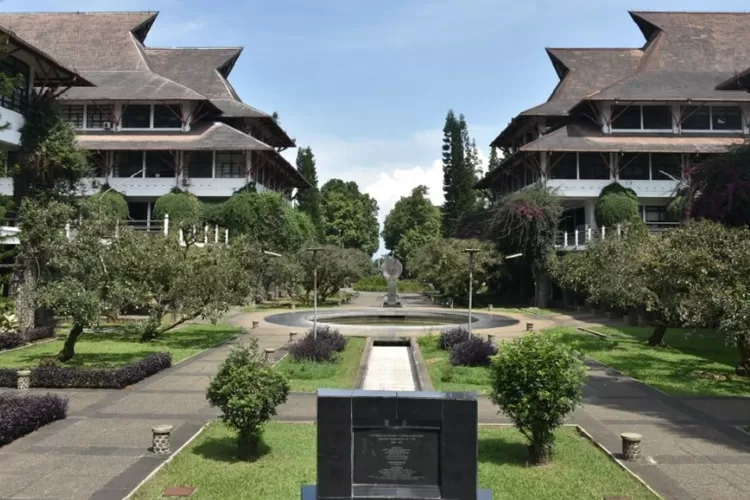 Calon Maba Wajib Tahu, Ini Prediksi Rata-rata Nilai Rapor yang Lolos ITB di SNBP 2024.