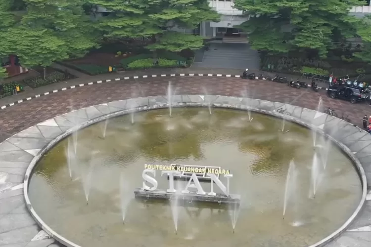 Sekolah kedinasan STAN (Muhammad Farrel Kresnaldy)