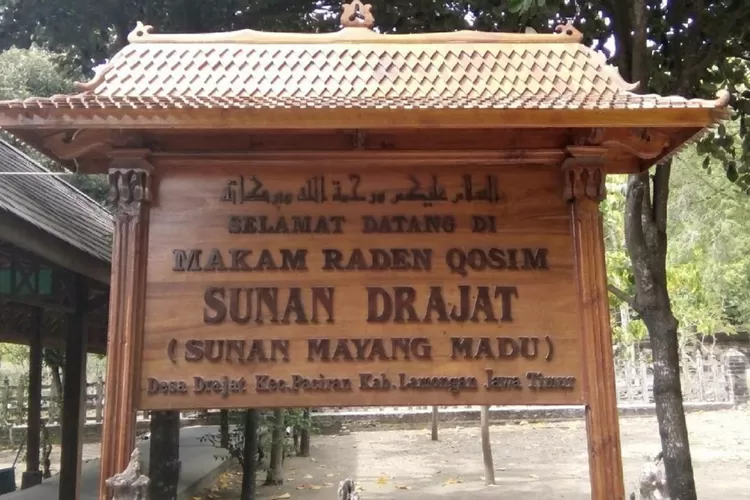 Ziarah Makam Sunan Drajat, Rekomendasi Wisata Religi di Lamongan yang Wajib Dikunjungi!