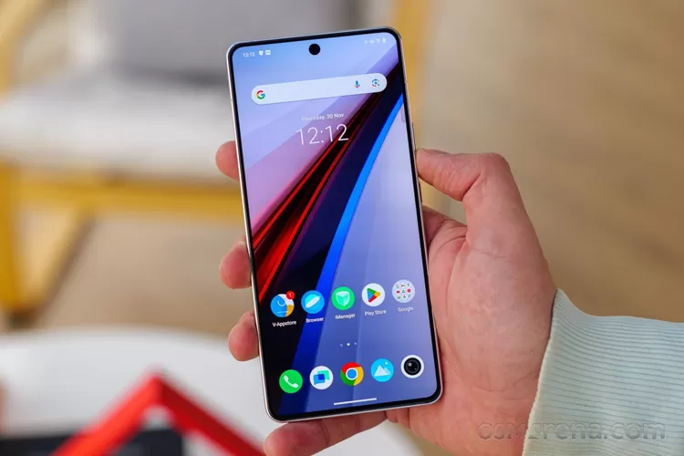 Cari HP Gaming Terkencang 2024? iQOO 12 Jawabannya, Spek Gahar, Main Game Full Senyum.