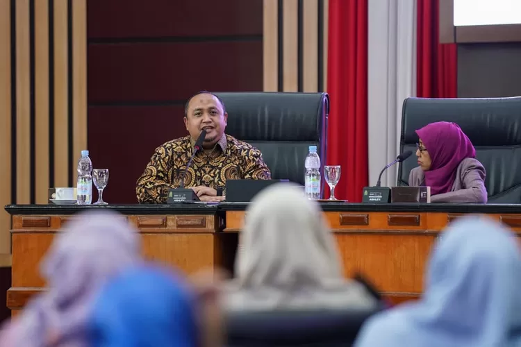 Ketua DPRD Kota Bogor, Atang Trisnanto. (Foto/Istimewa.)