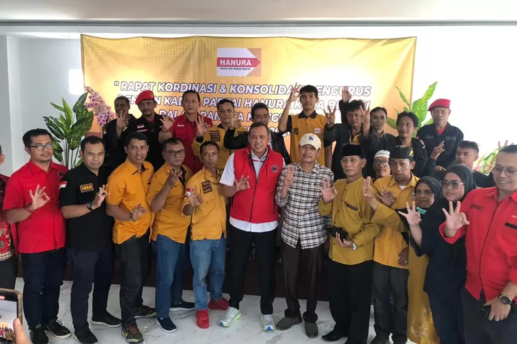 DPC Hanura Kota Bekasi Dukung Tri Adhianto Jadi Calon Wali Kota Bekasi di Pilkada 2024. (Foto/Istimewa.)