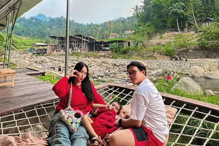 Wisata Glamping Saung Baheula Bogor. (Foto/Instagram @irma_ownerdimsumtehirma.)