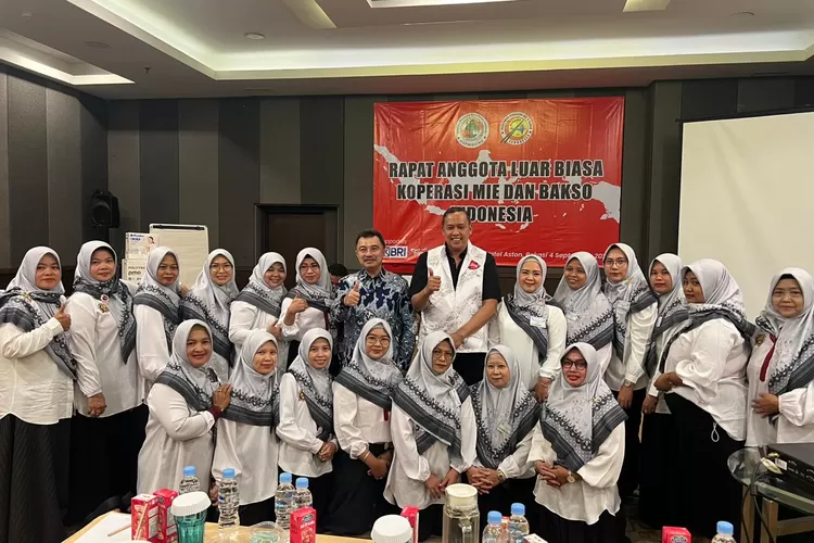 Tri Adhianto Bersama Komunitas PAPMISO Kota Bekasi. (Foto/Fajar Saputra.)