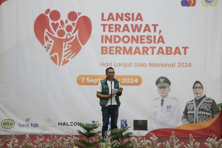 Pj Wali Kota Bogor, Hery Antasari di acara peringatan Hari Lanjut Usia Nasional (HLUN) tingkat Kota Bogor di Grand Savero Hotel, Sabtu (7/9/2024). (Foto/Abdul Halim Trian F.)