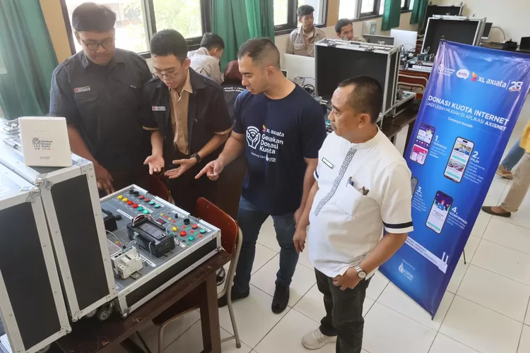 XL Axiata Hibahkan 3 Juta MB Kuota untuk Puluhan Sekolah. (Foto/XL Axiata.)