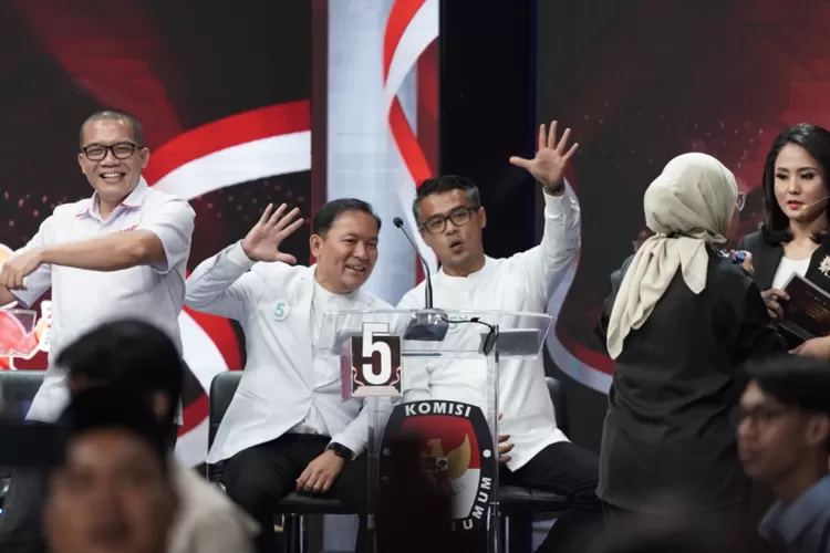Debat Pilwalkot Bogor 2024 Dokter Rayendra dan Eka Maulana. (Foto/Tim publikasi.)