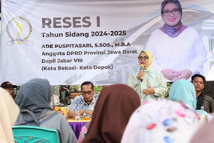 Anggota DPRD Provinsi Jawa Barat dari Fraksi Golkar, Ade Puspitasari menggelar Reses ke 1 masa sidang tahun 2024-2025 di Kota Bekasi. Foto: Mahmud Amsori