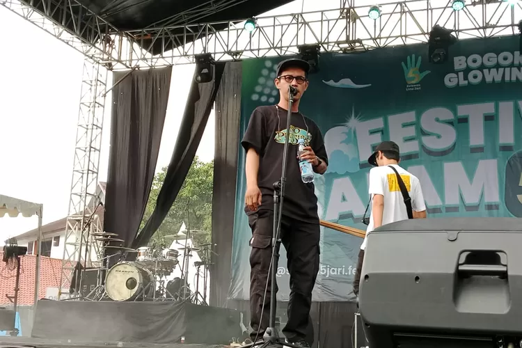 Penampilan Lepas Landas di Festival 5 Jari Bogor. (Foto/Tim Publikasi.)