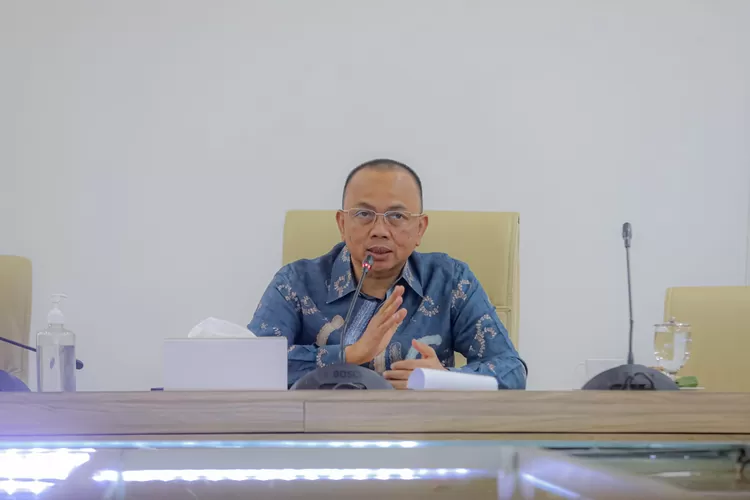 Pj Wali Kota Bandung Saat Menggelar Rapat dengan&nbsp;Tim Asesor Kemenpan RB. (Foto/Humas Pemkot Bandung.)