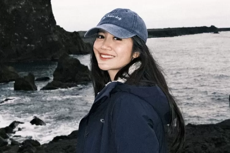 Febby Rastanty Bagikan Perjalanan Spiritual dari Keluarga Beda Keyakinan