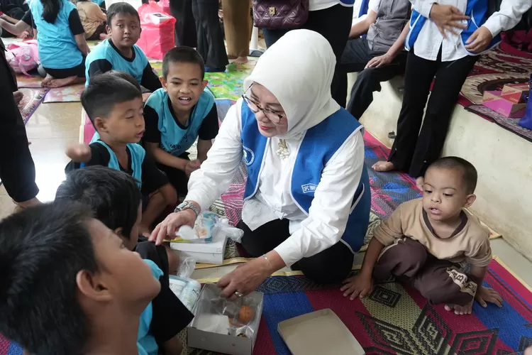 IWAPI Bagikan Seribu Paket Makanan Bergizi Gratis dalam Peringatan HUT IWAPI ke-50 (Foto/Humas Pemkab Bogor.)