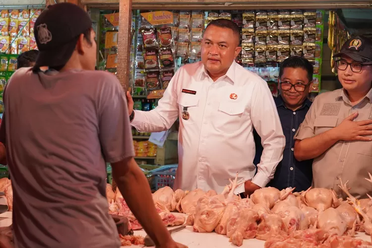 Pemkab Bogor Pastikan Harga Kebutuhan Pokok Stabil Selama Ramadhan dan Jelang Idul Fitri. (Foto/Tim Komunikasi Publik/Diskominfo Kabupaten Bogor.)