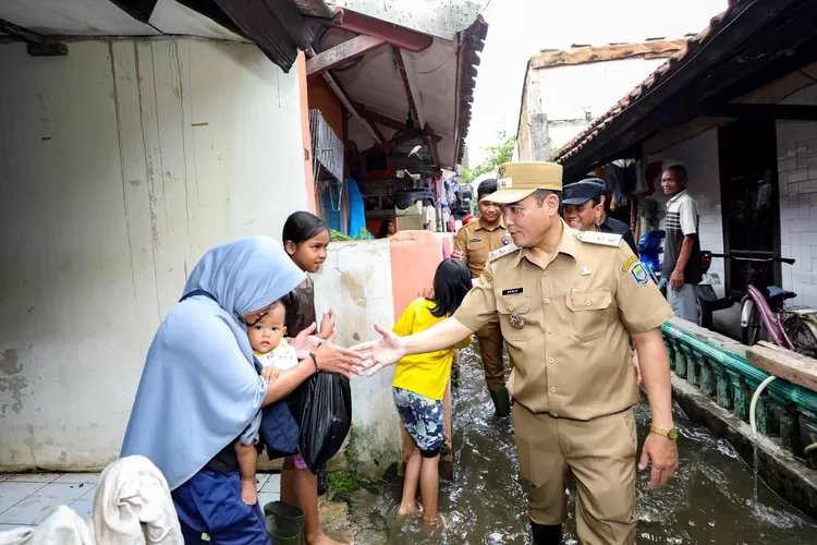 Wakil Wali Kota Bandung Tinjau Lokasi Banjir di Derwati dan Gedebage. (Foto/Humas Pemkot Bandung.)