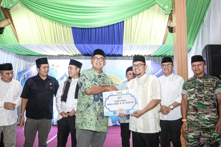 Wali Kota Bandung Targetkan Ujungberung Bebas Sampah 100 Persen. (Foto/Humas Kota Bandung.)