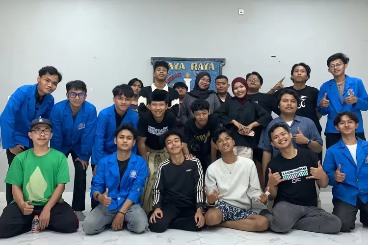 Mahasiswa UBSI Tanamkan Nilai Etika dan Spiritualitas Lewat Kegiatan Pengabdian  di Karang Taruna Lenteng Agung