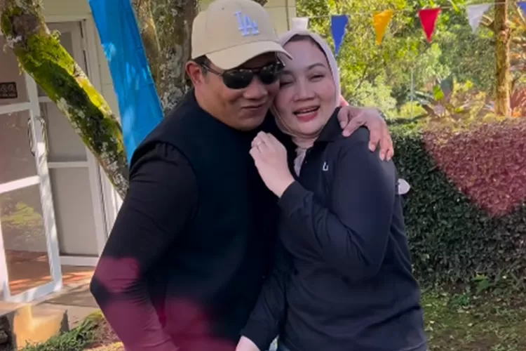 Atalia Praratya Bagikan Kemesraan Bareng Ridwan Kamil. Foto: Instagram/ataliapr.